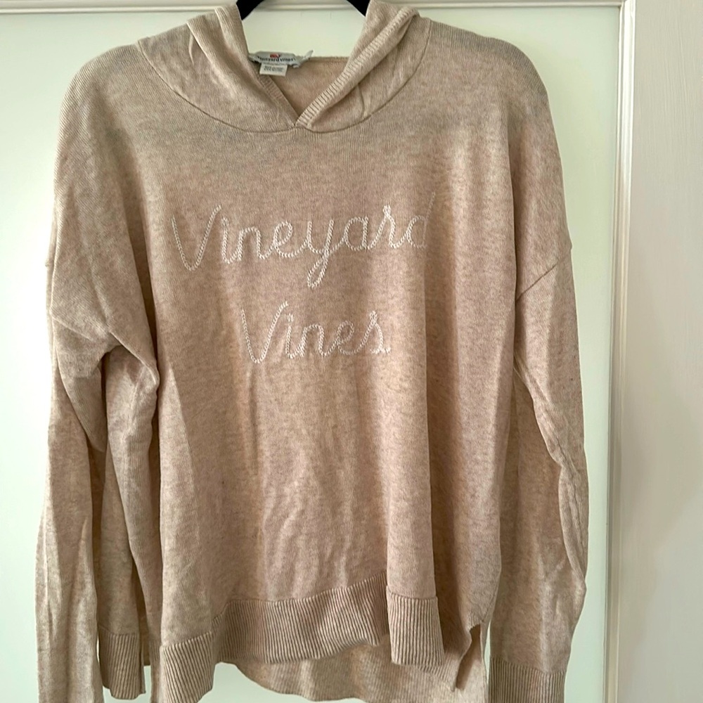 New without tags Vineyard Vines hooded sweater size lg